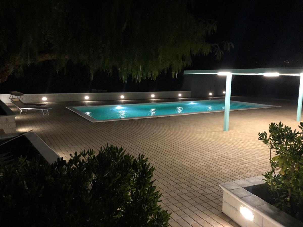 קיארמונטה גולפי Terre Iblee Resort מראה חיצוני תמונה
